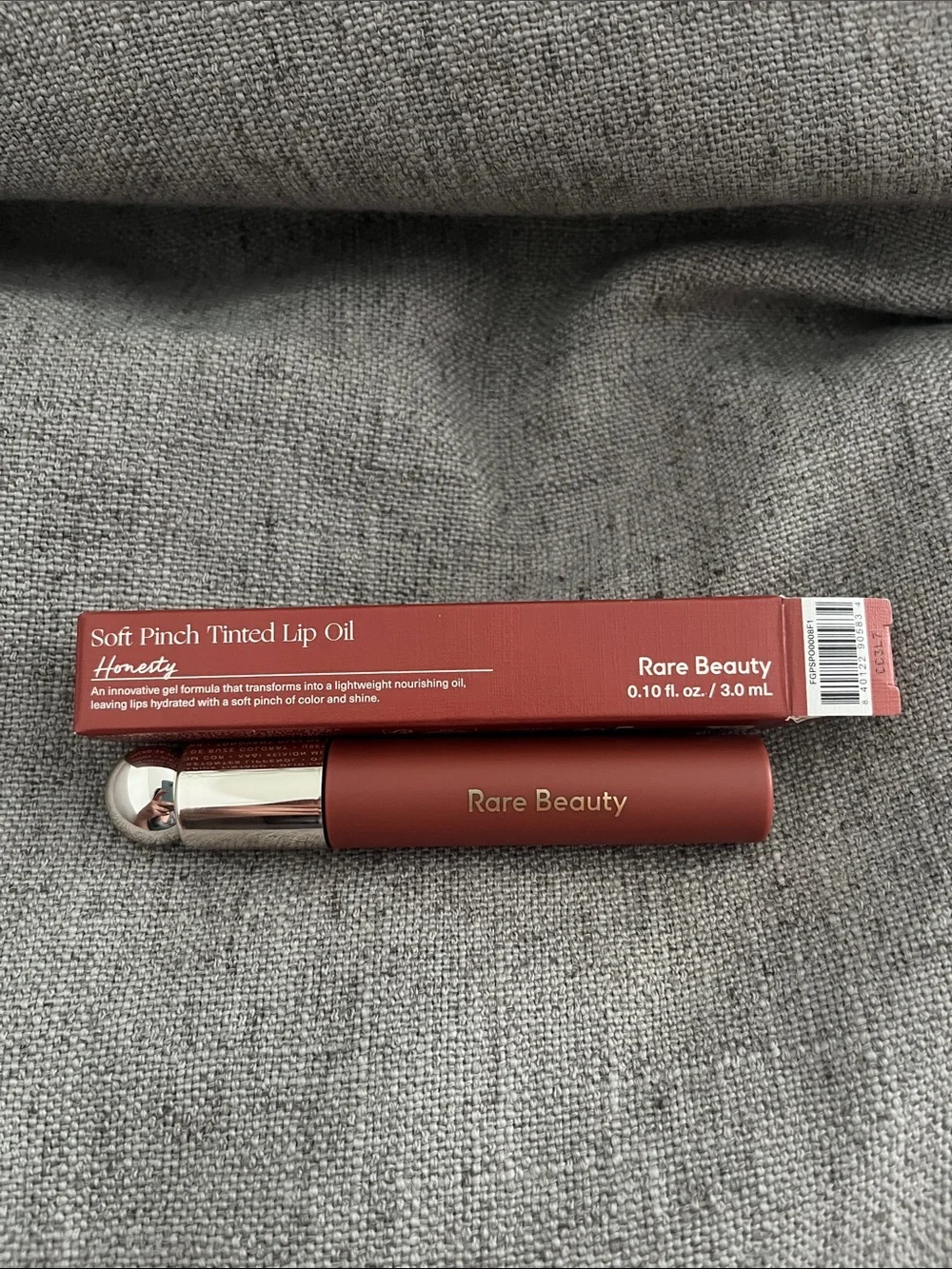 Rare Beauty Soft Pinch Tinted Lip Oil — Honesty (warm brick)